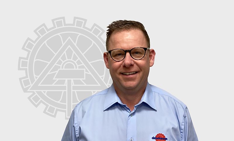 Yhteyshenkilö Herra Jac Peeters