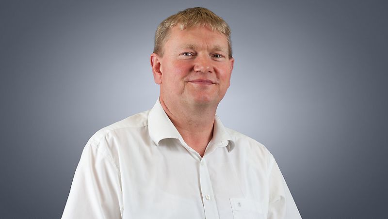 Yhteyshenkilö Herra Dirk Detjen