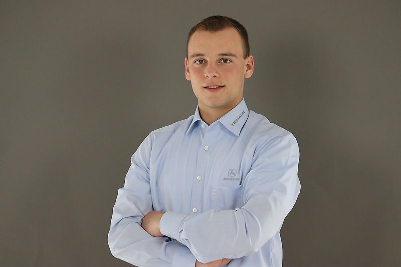 Yhteyshenkilö Herra Max Hepping