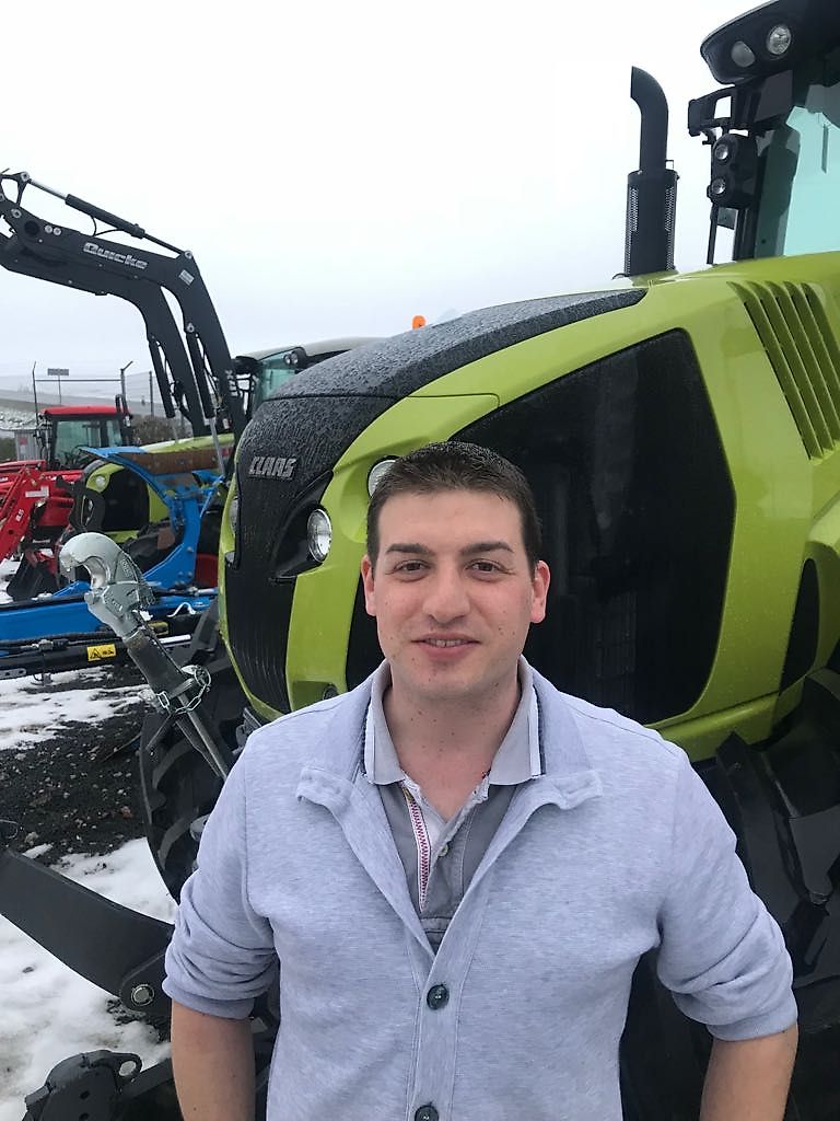 Yhteyshenkilö Herra Michael Servatius