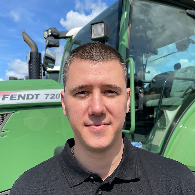 Yhteyshenkilö Herra Dorde Vukosavljevic