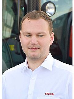 Yhteyshenkilö Herra Michael Hofmarcher