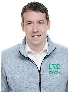 Yhteyshenkilö Herra Andreas Taxpointer